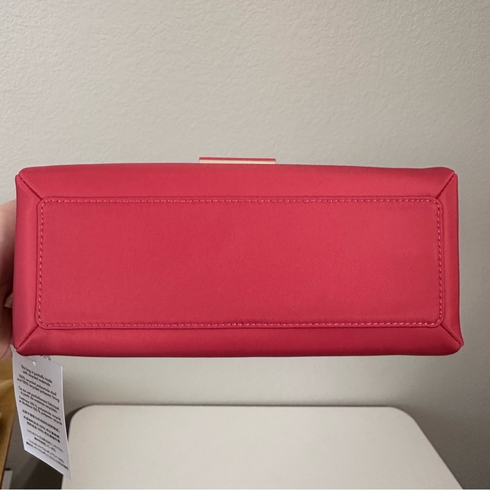 Kate Spade Vibrant Pink Cosmetic Case for Makeup or accessories - Picture 3 of 3
